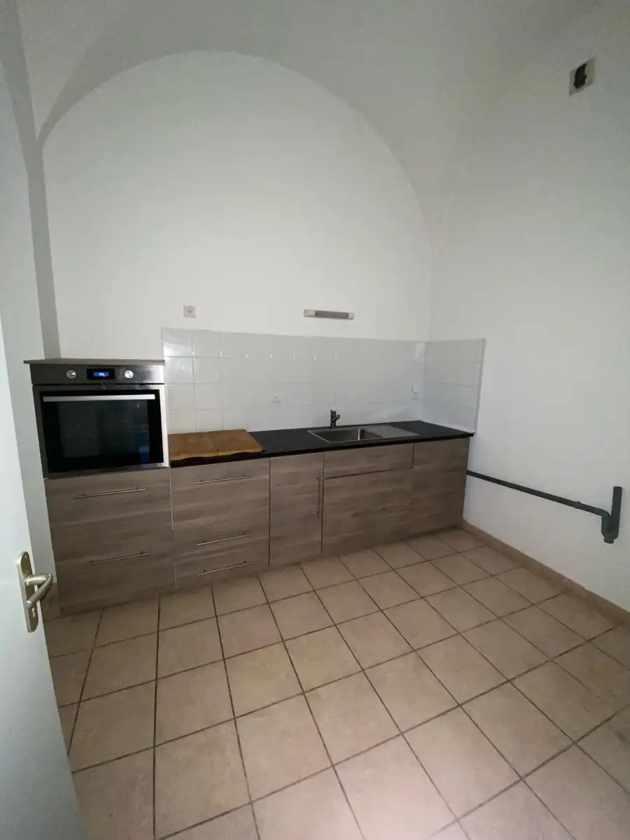 La même cuisine après